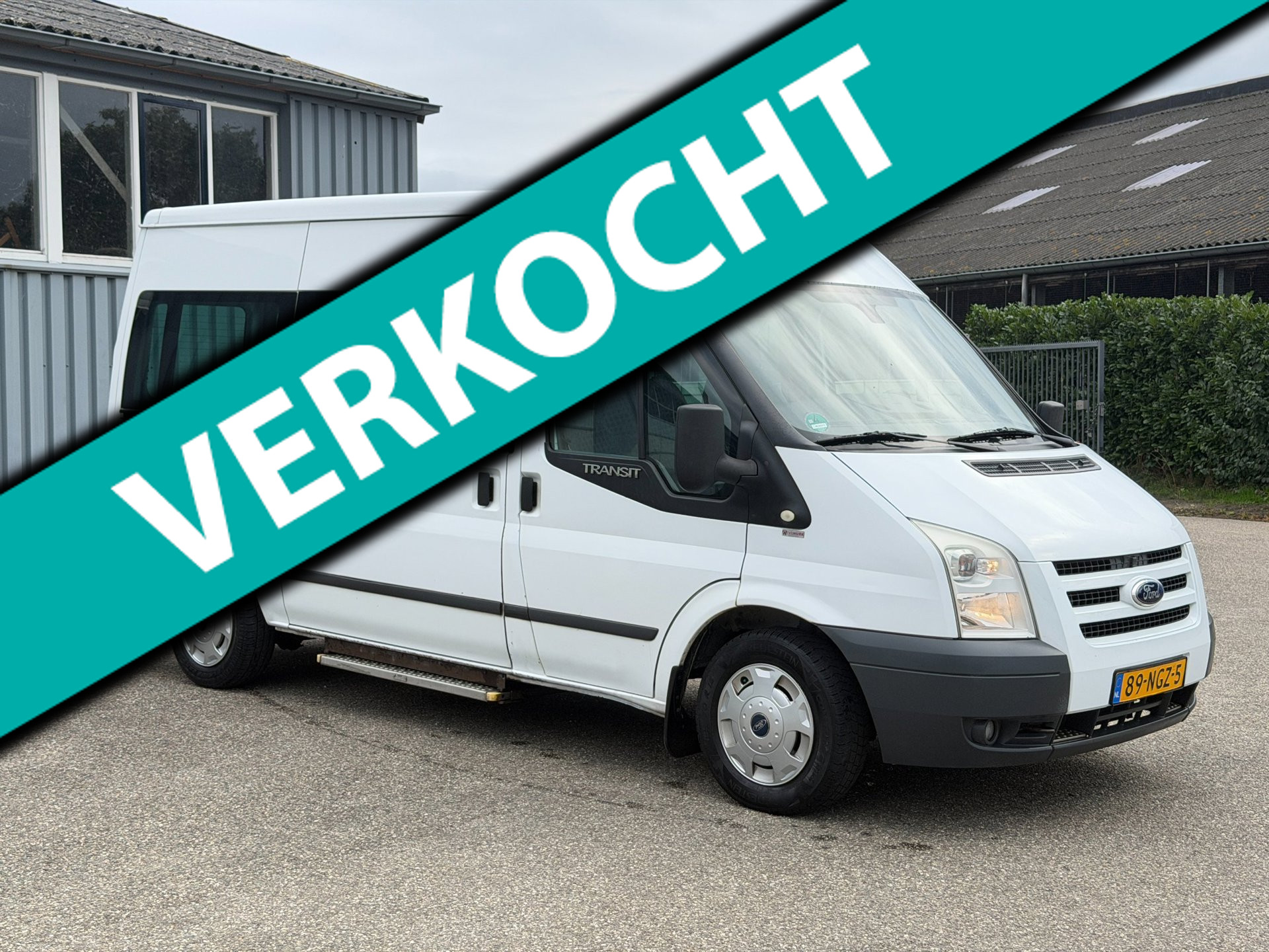 Ford Transit/tourneo 300M 2.2 TDCI 9P. | AIRCO | MARGE 2010 - voorkant