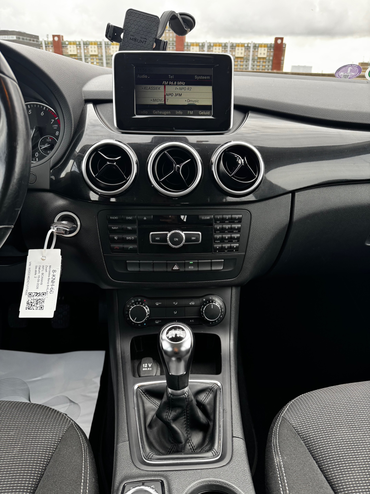 Foto van Mercedes-Benz B 180