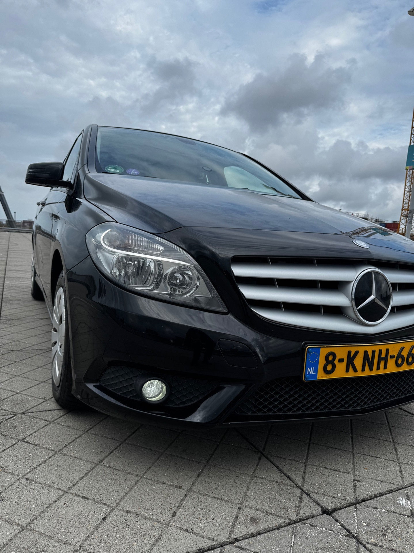 Foto van Mercedes-Benz B 180