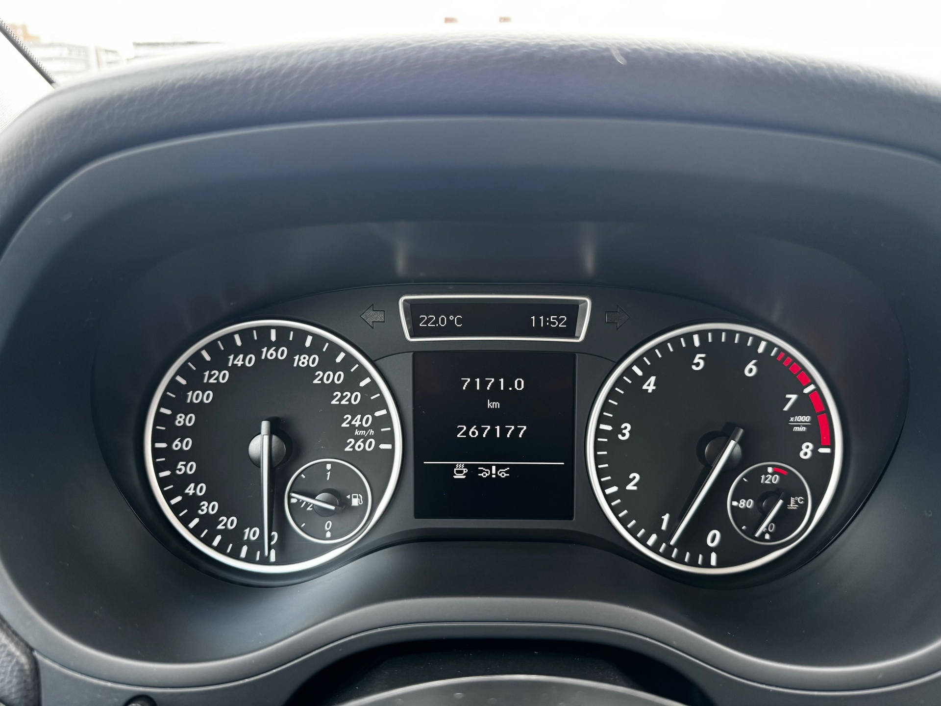 Foto van Mercedes-Benz B 180