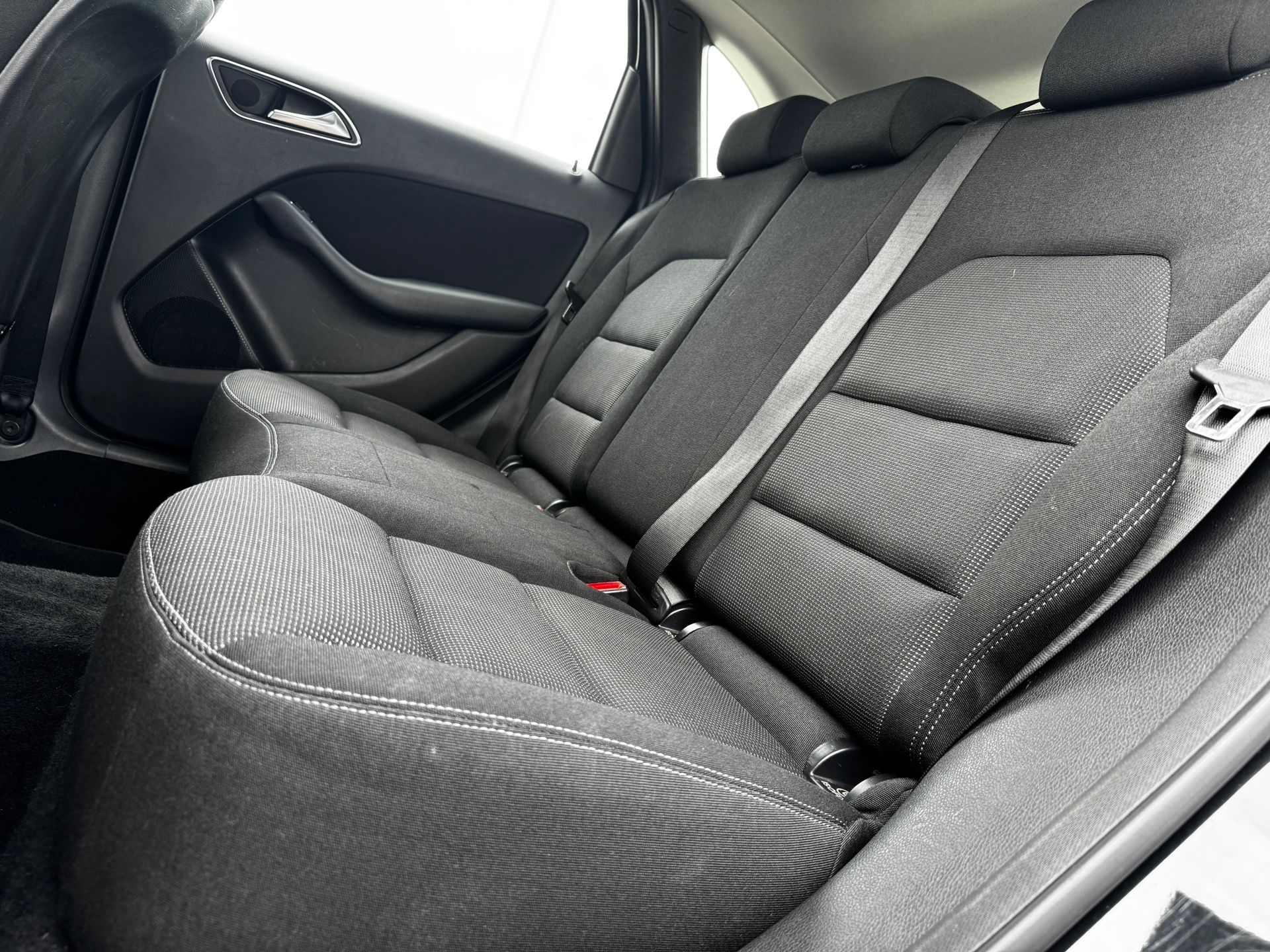 Foto van Mercedes-Benz B 180