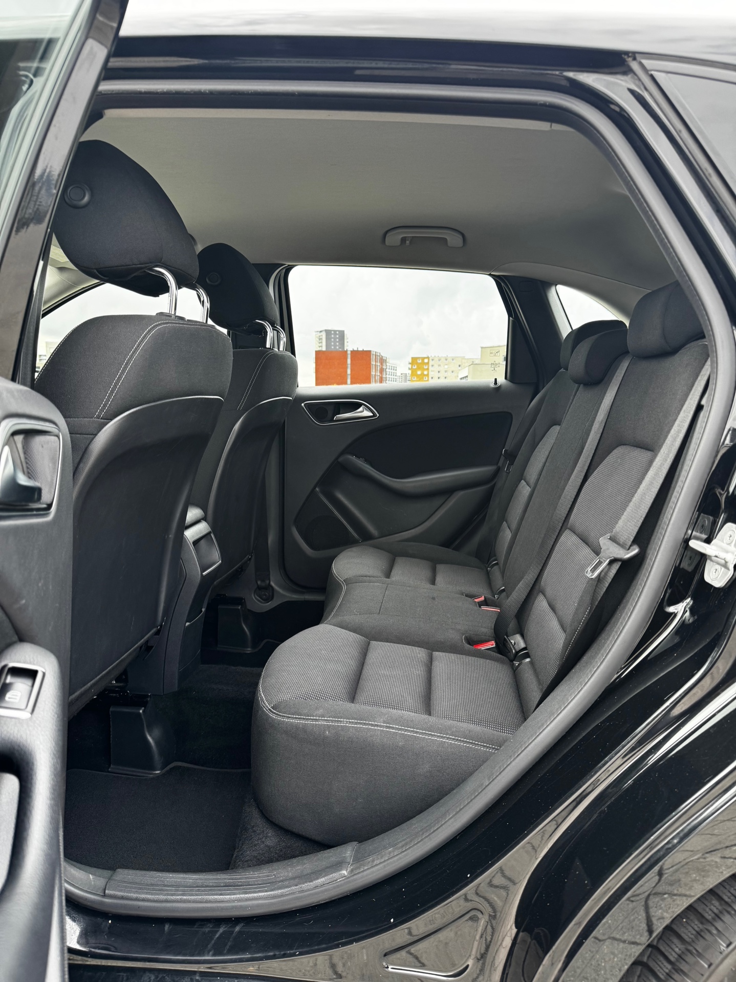 Foto van Mercedes-Benz B 180