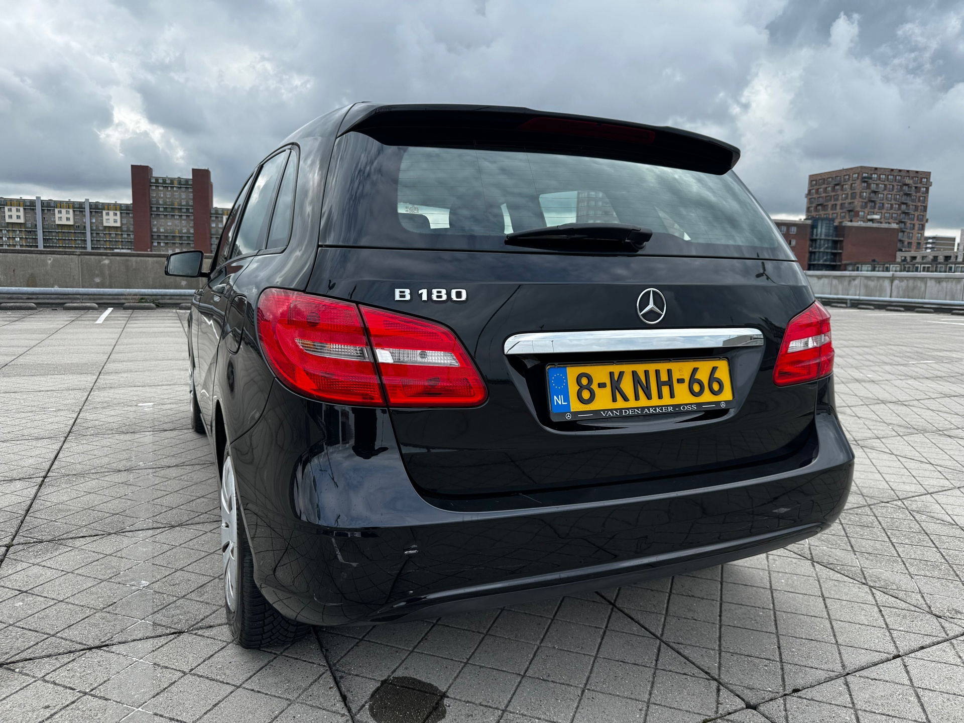 Foto van Mercedes-Benz B 180