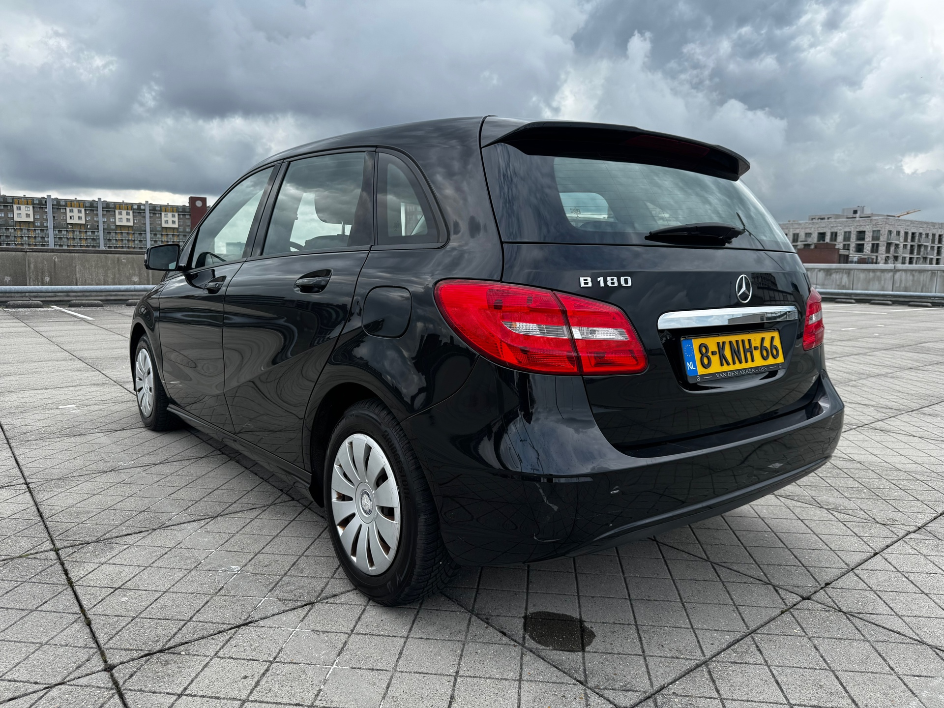 Foto van Mercedes-Benz B 180