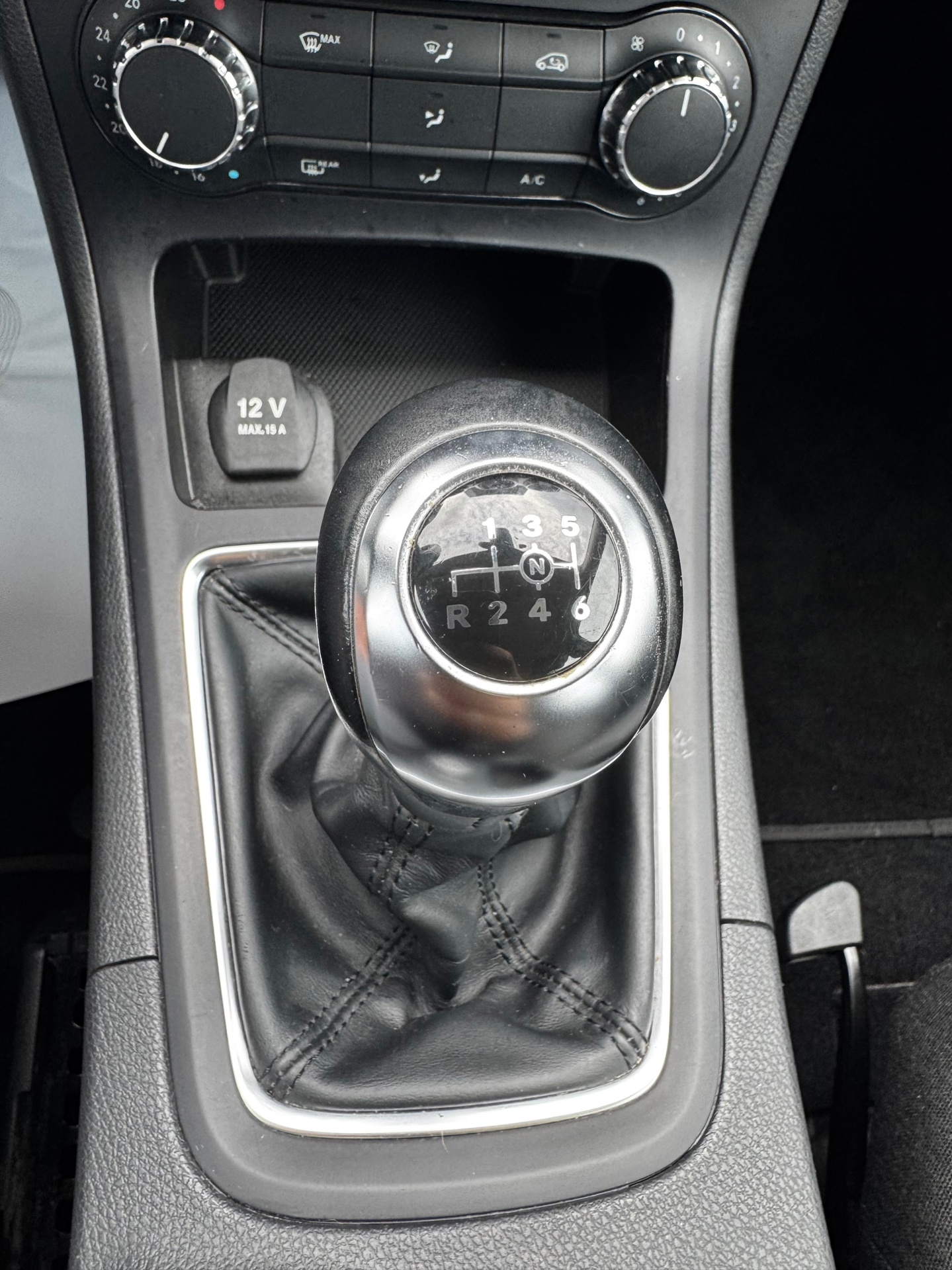 Foto van Mercedes-Benz B 180