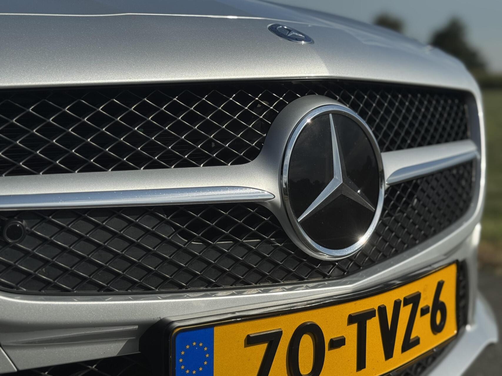 Foto van Mercedes-Benz SL 500