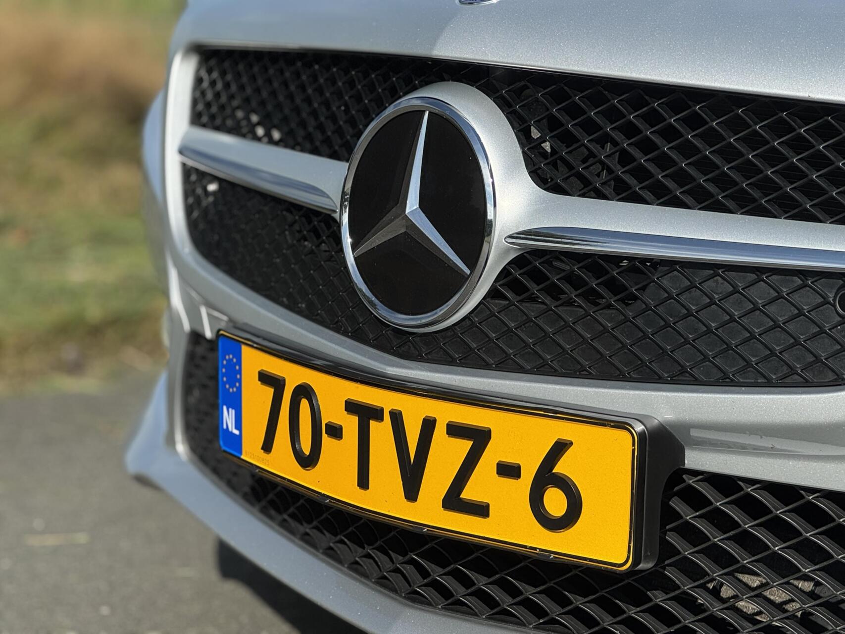 Foto van Mercedes-Benz SL 500