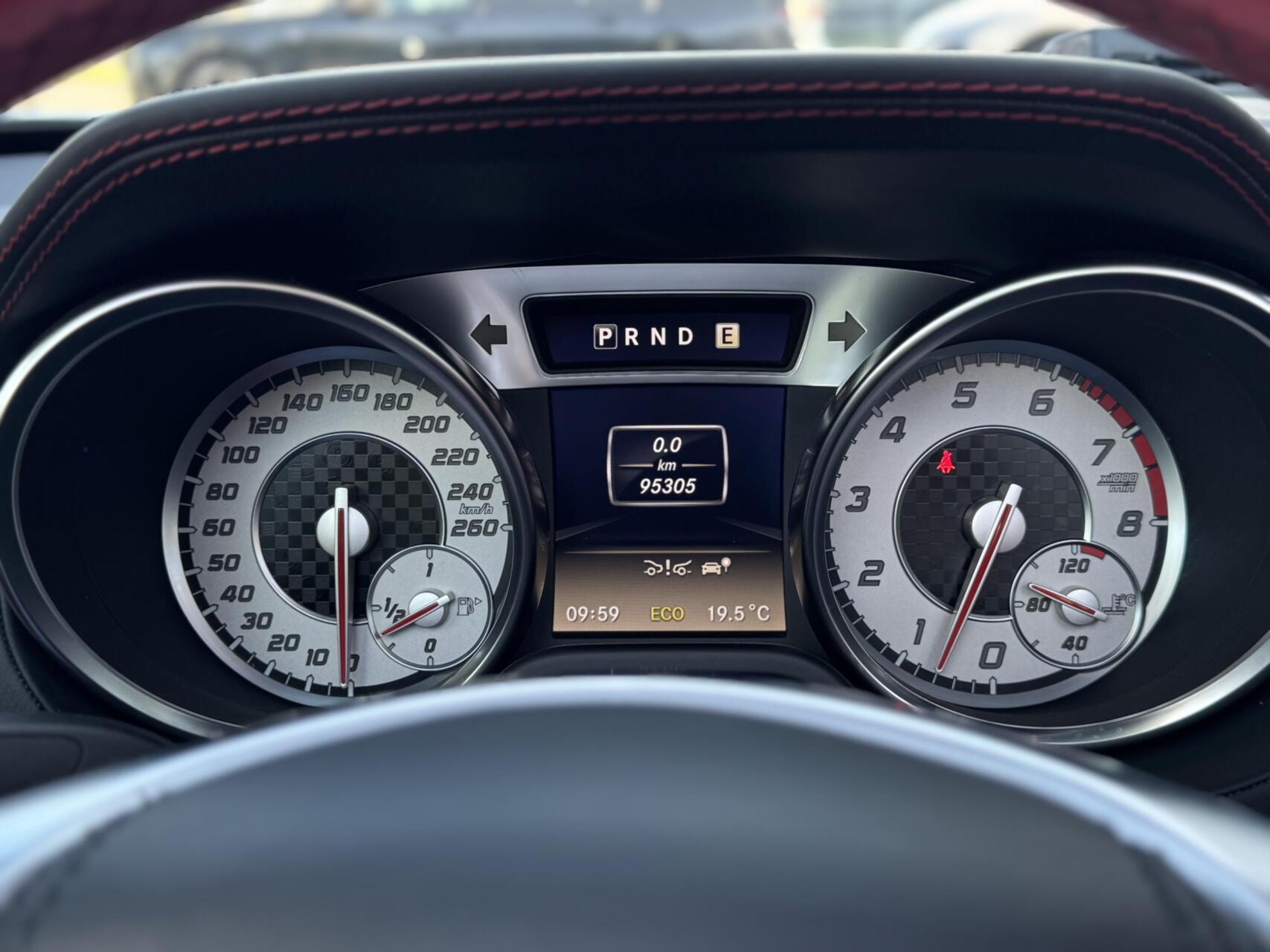 Foto van Mercedes-Benz SL 500