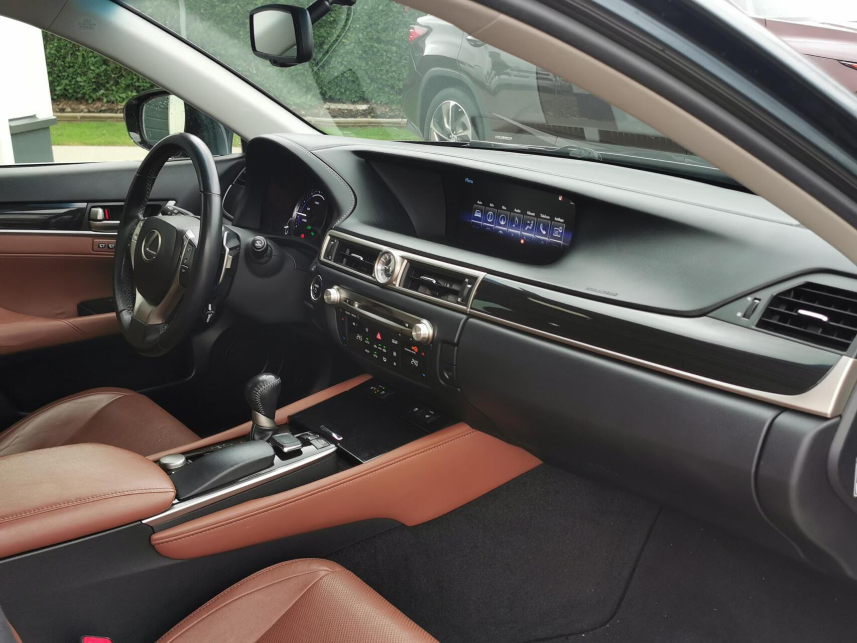 Foto van Lexus Lexus Gs300h
