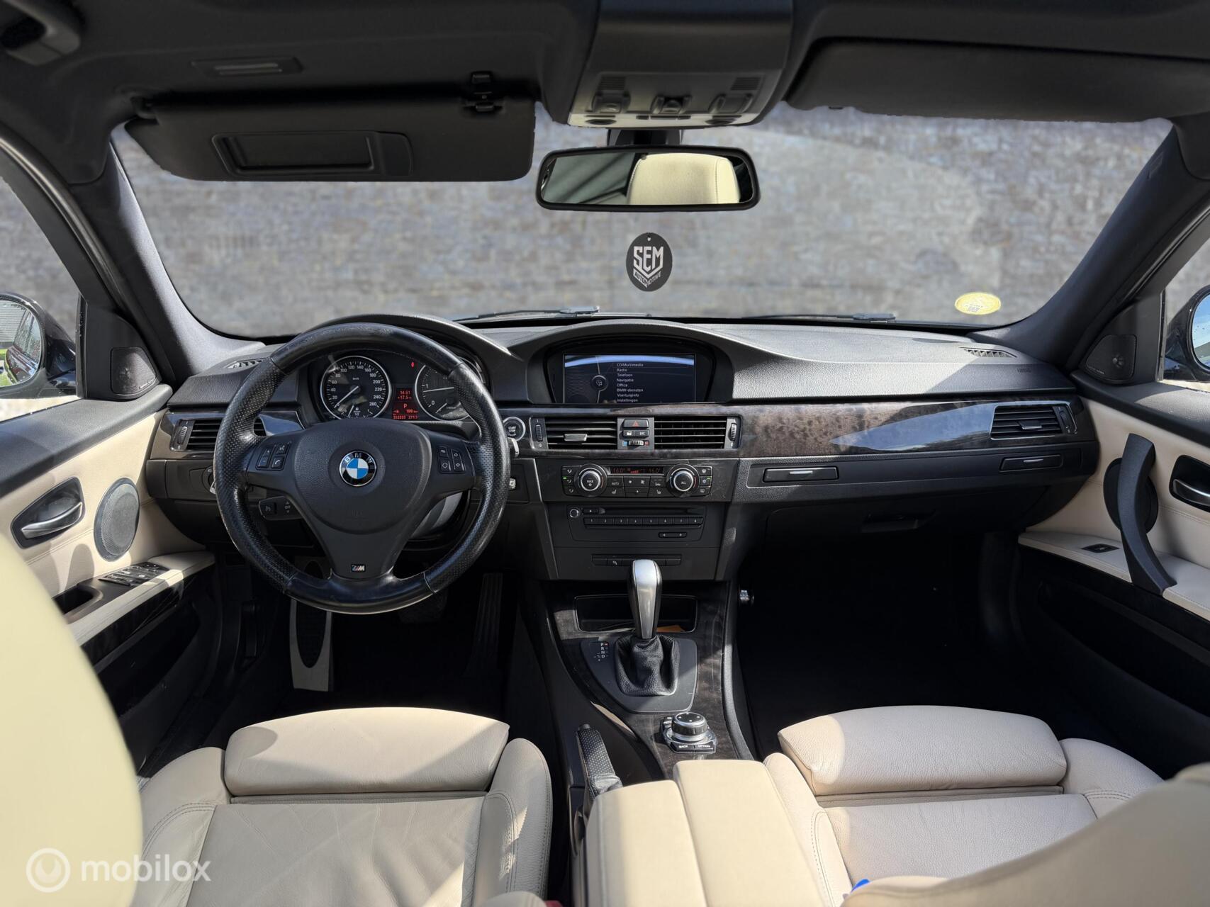 Foto van BMW 325d