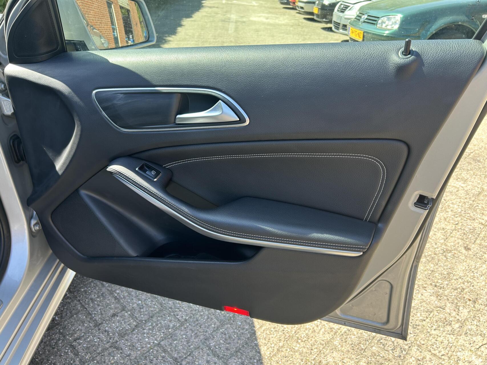 Foto van Mercedes-Benz A 180