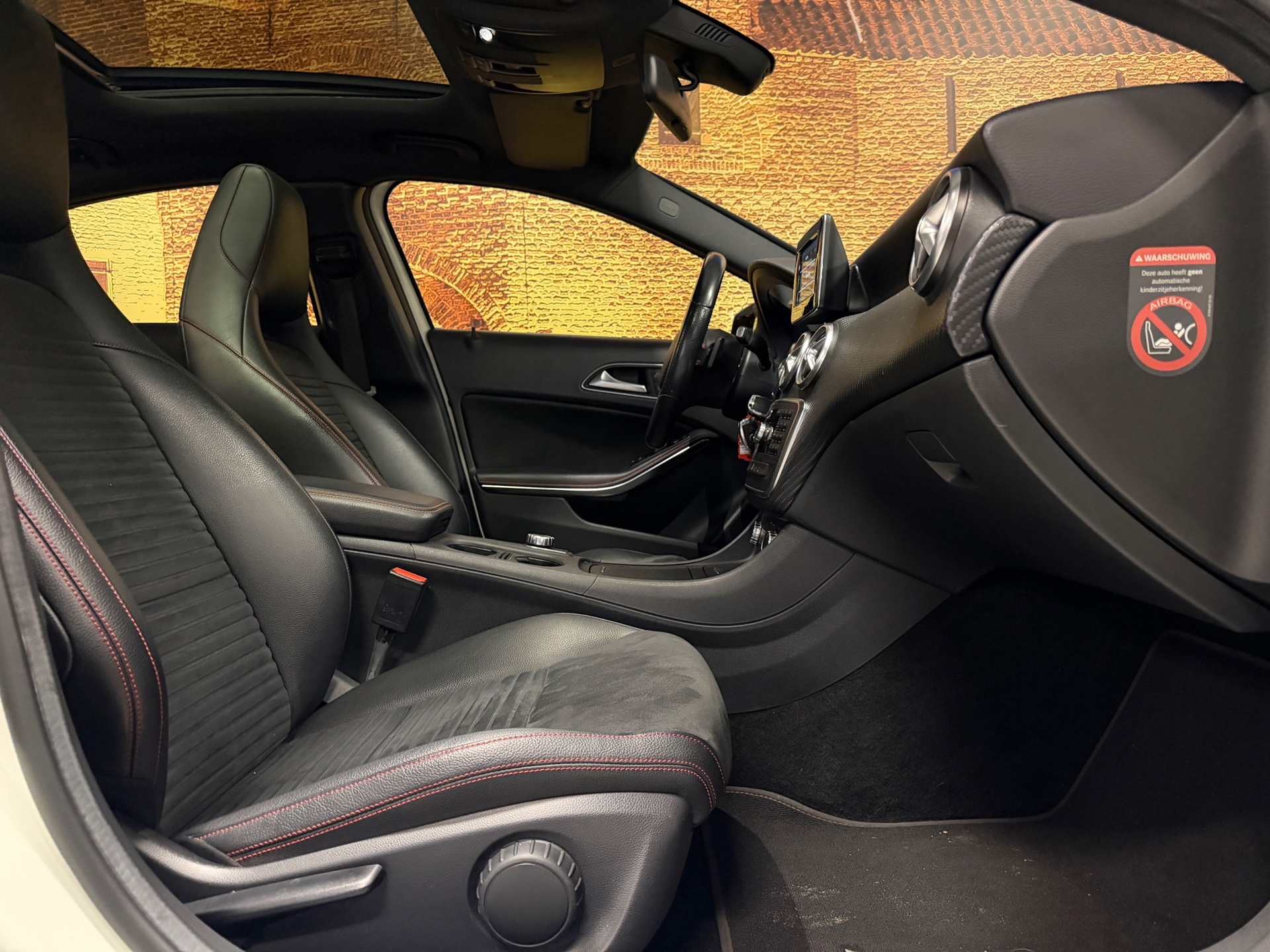 Foto van Mercedes-Benz A 180