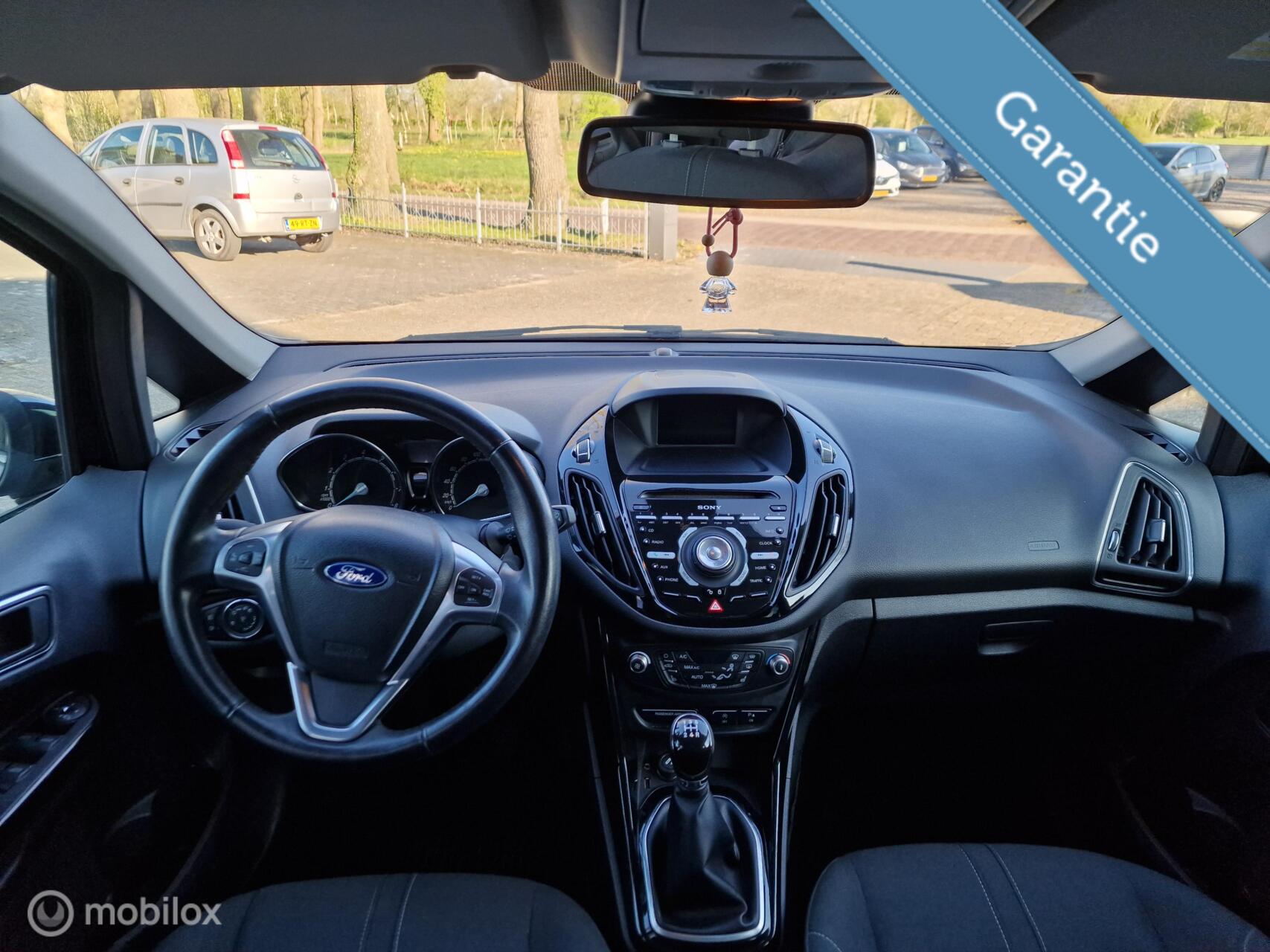 Foto van Ford B-max