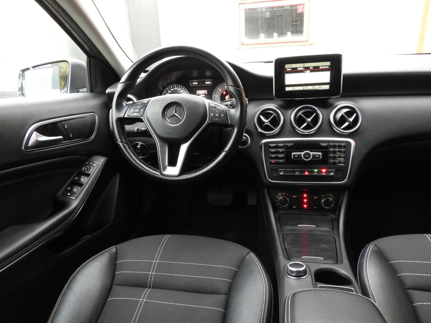 Foto van Mercedes-Benz A 200