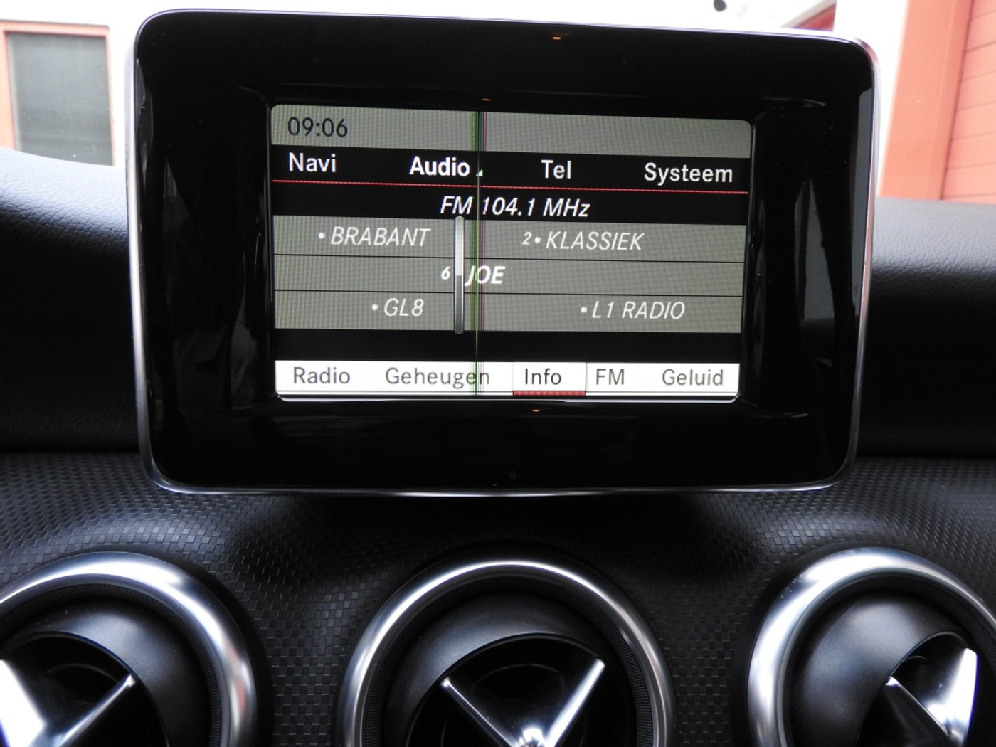 Foto van Mercedes-Benz A 200