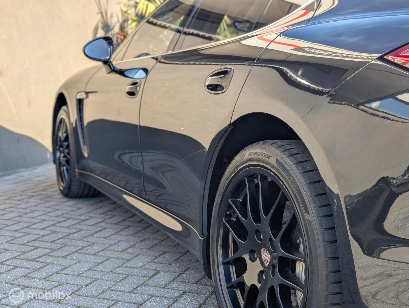 Foto van Porsche Panamera 4s