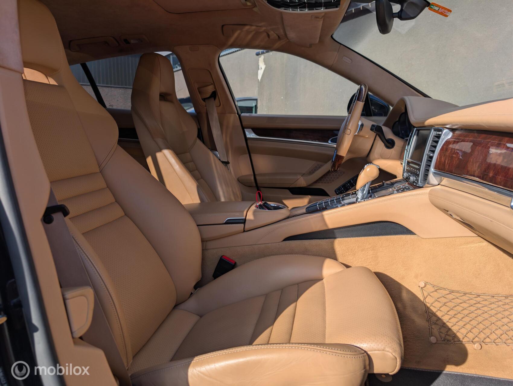 Foto van Porsche Panamera 4s