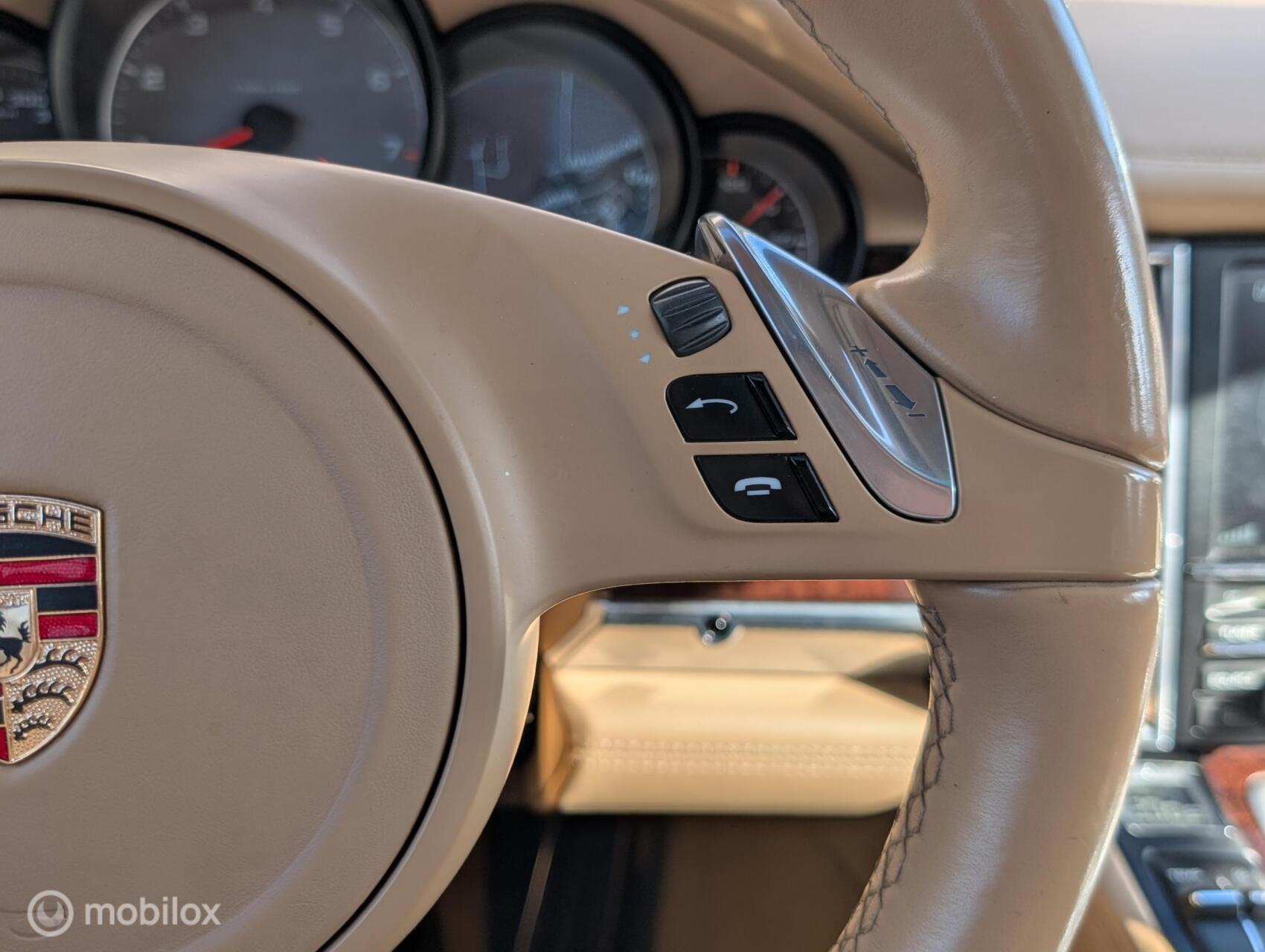 Foto van Porsche Panamera 4s