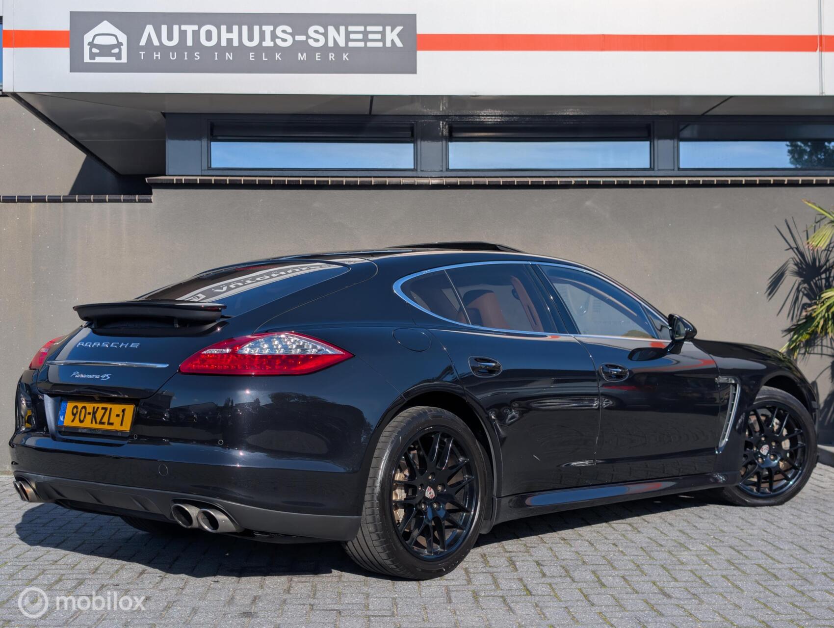 Foto van Porsche Panamera 4s