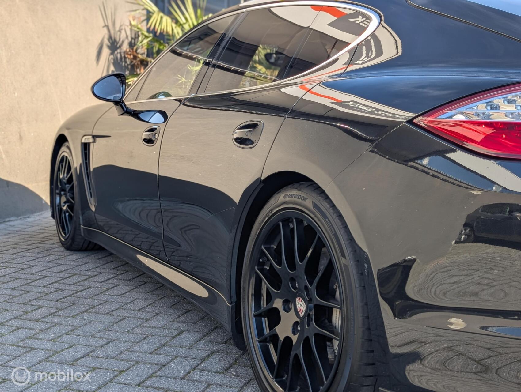 Foto van Porsche Panamera 4s