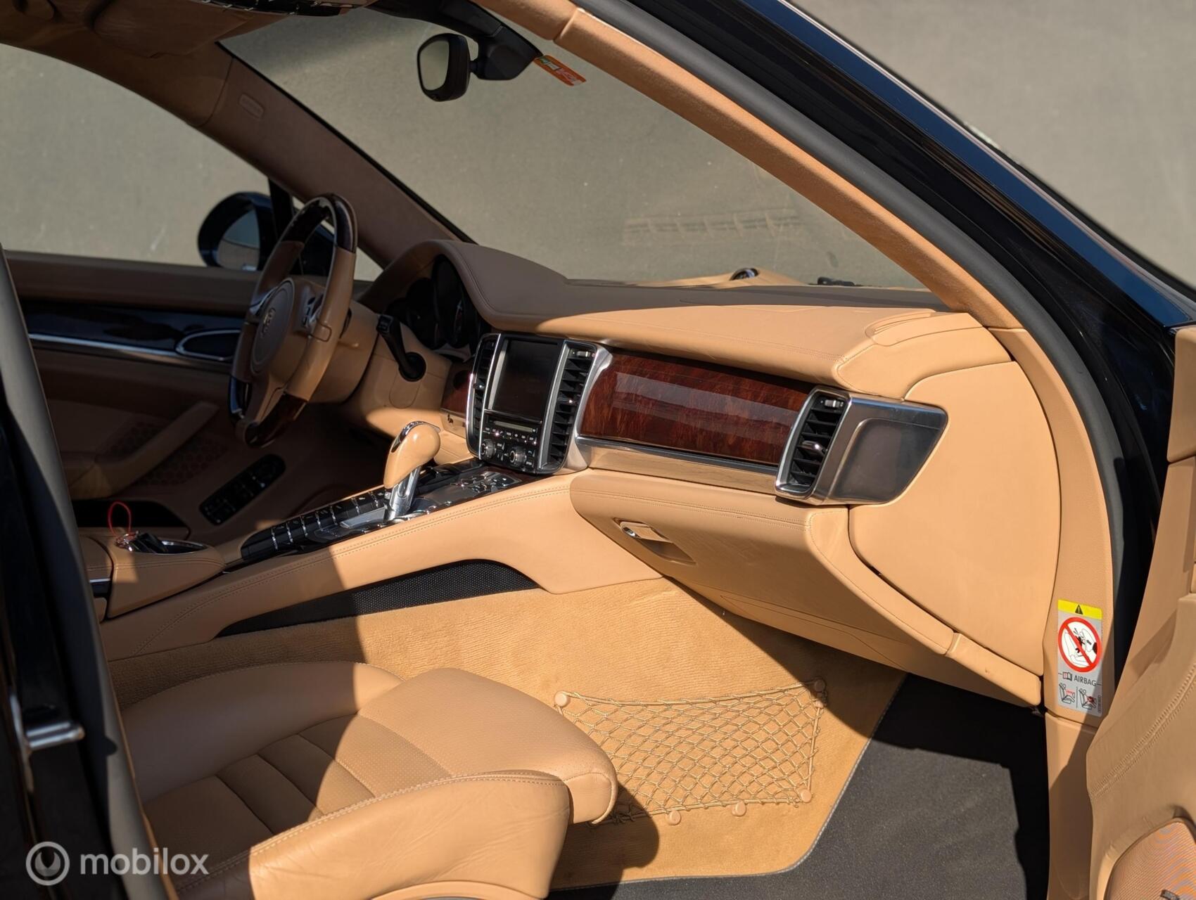 Foto van Porsche Panamera 4s