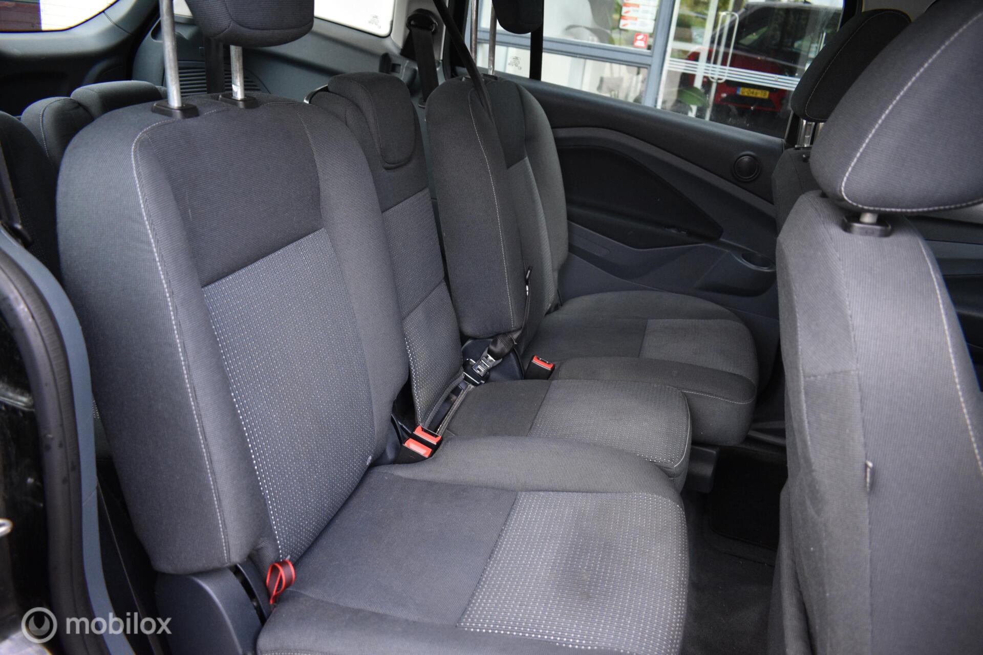 Foto van Ford Grand C-max