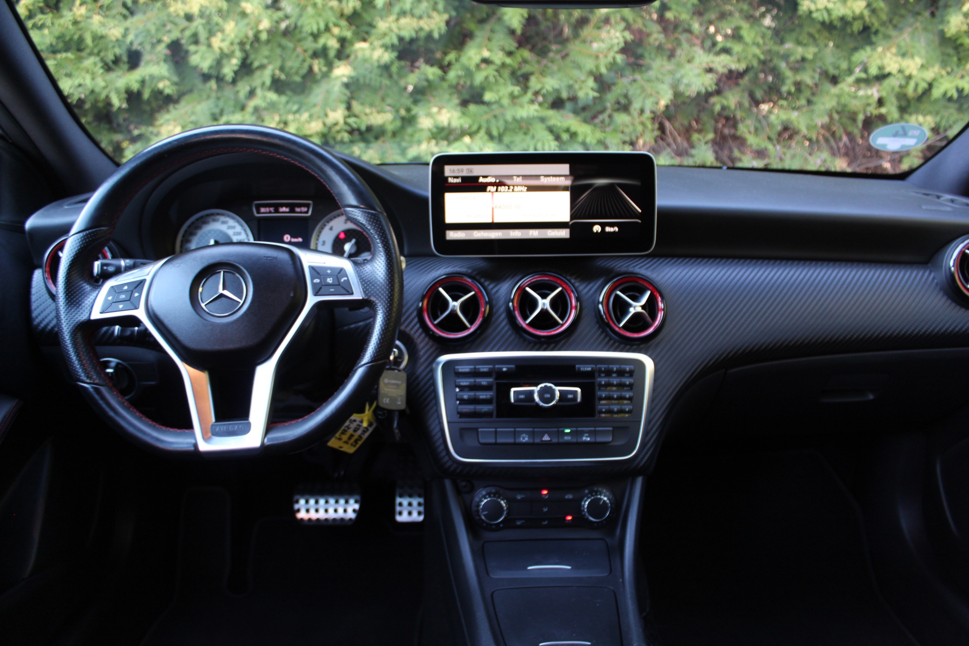 Foto van Mercedes-Benz A 250