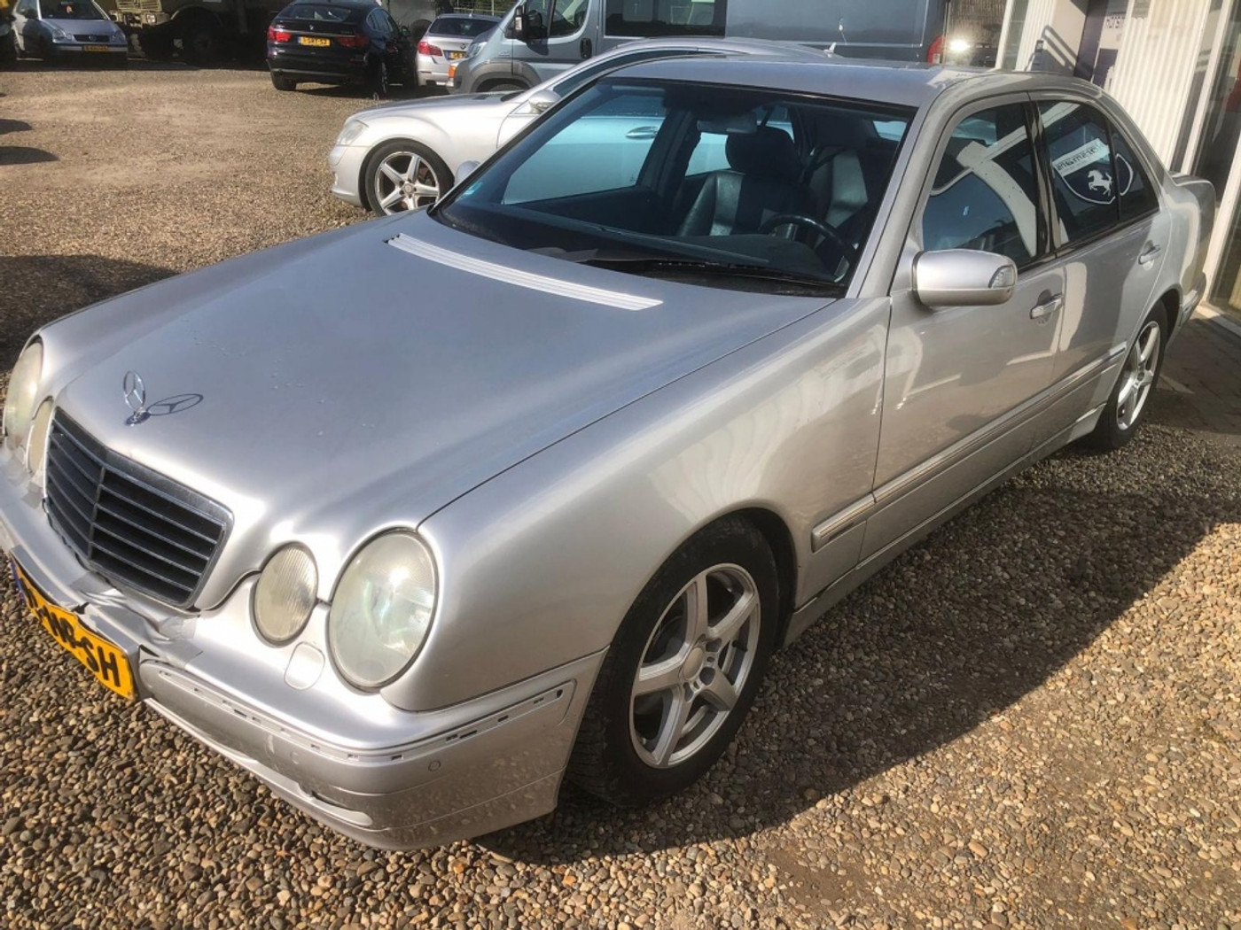 Foto van Mercedes-Benz E 240