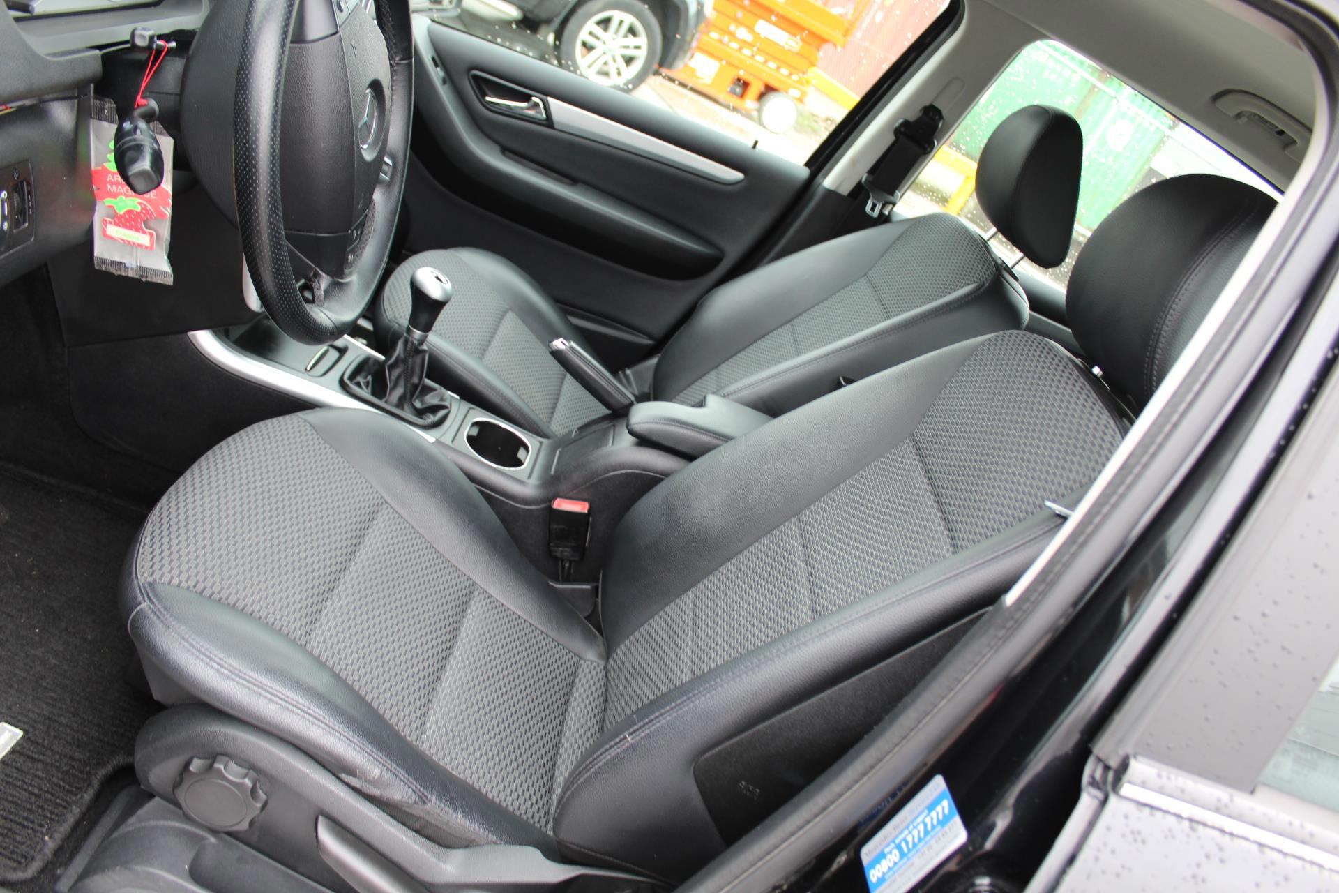 Foto van Mercedes-Benz B 160