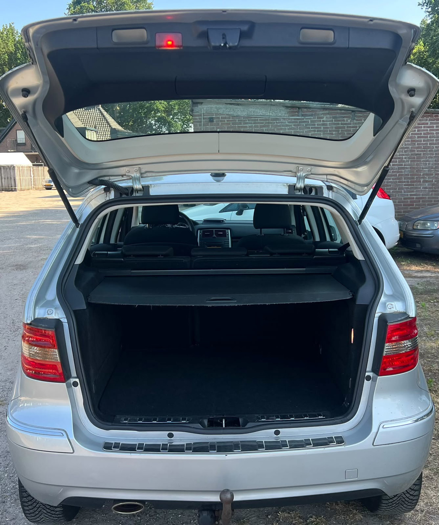 Foto van Mercedes-Benz B 180 NGT