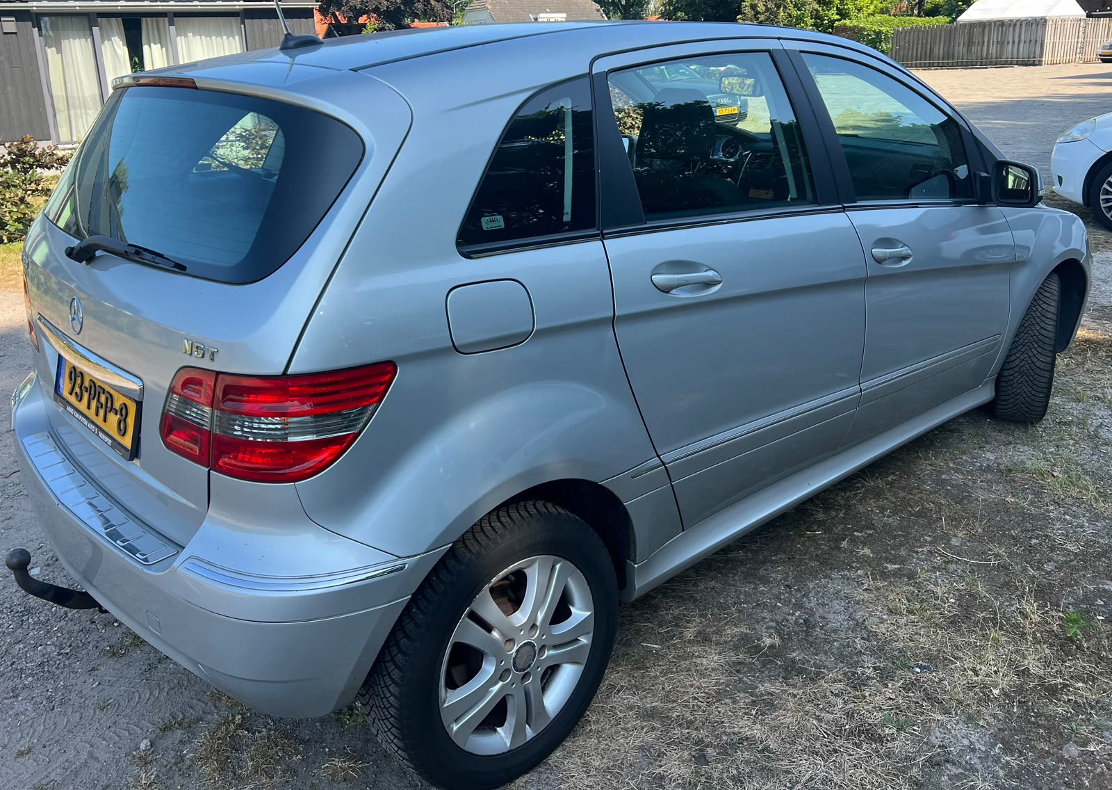 Foto van Mercedes-Benz B 180 NGT