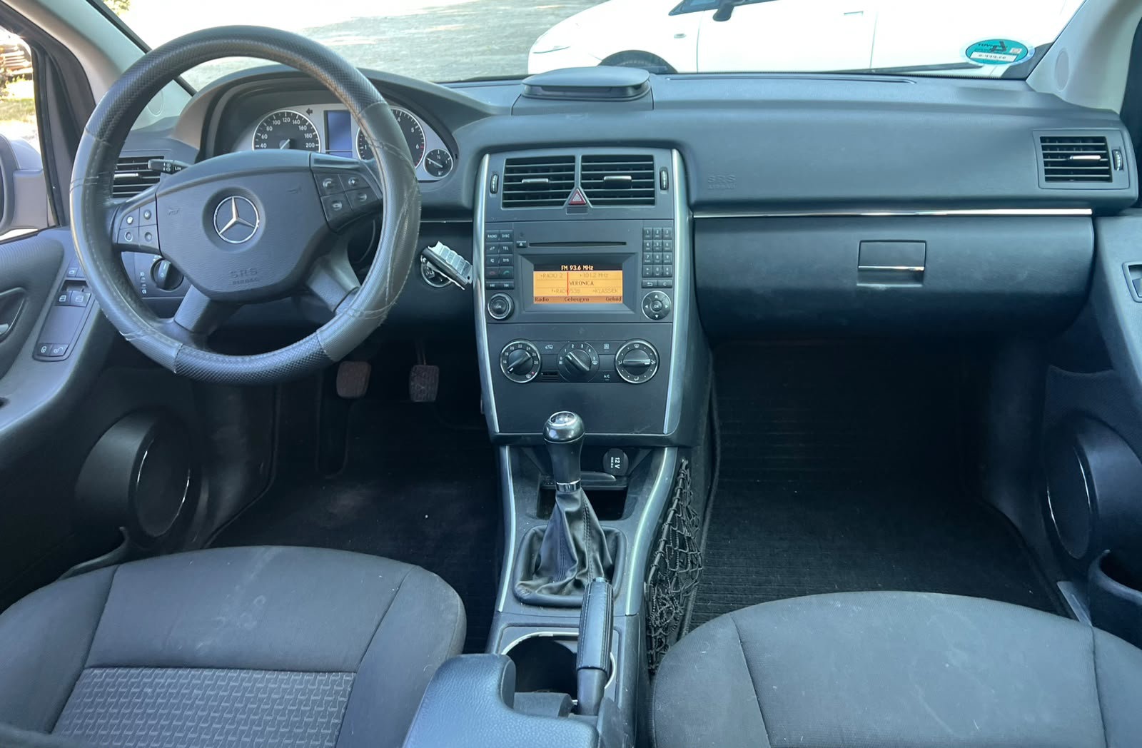 Foto van Mercedes-Benz B 180 NGT