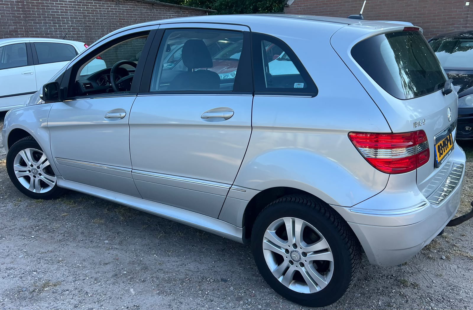 Foto van Mercedes-Benz B 180 NGT