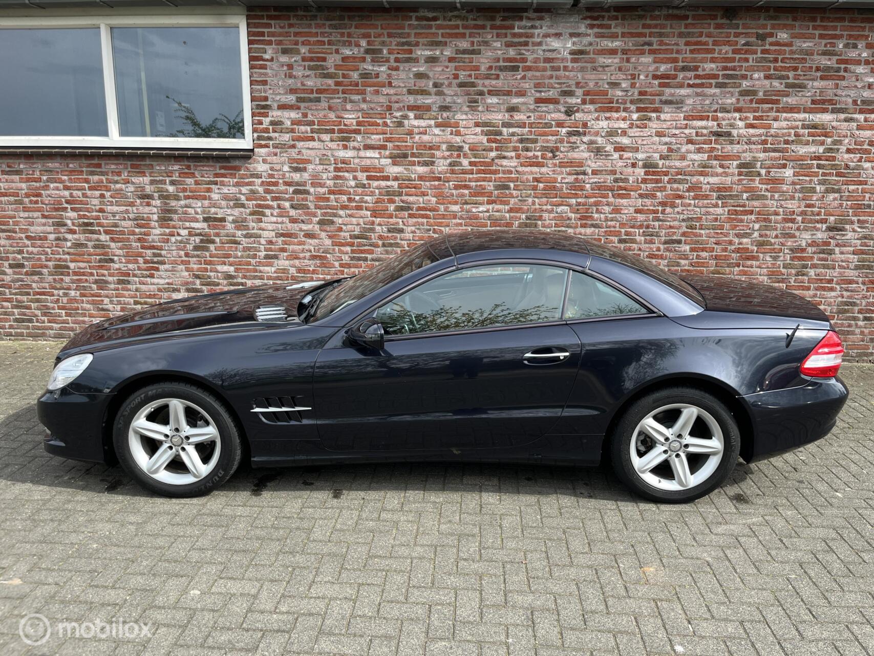 Foto van Mercedes-Benz SL 280
