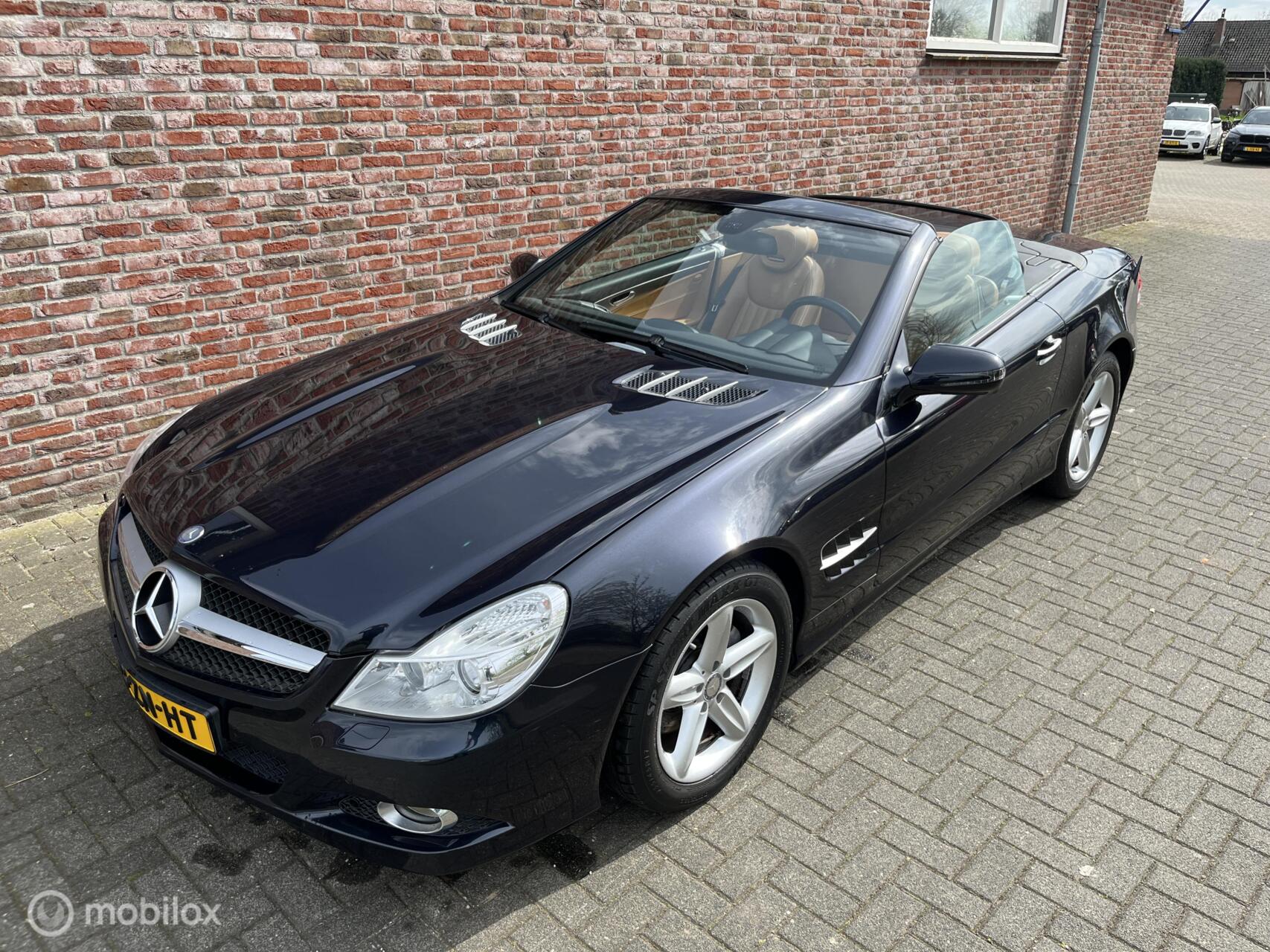Foto van Mercedes-Benz SL 280