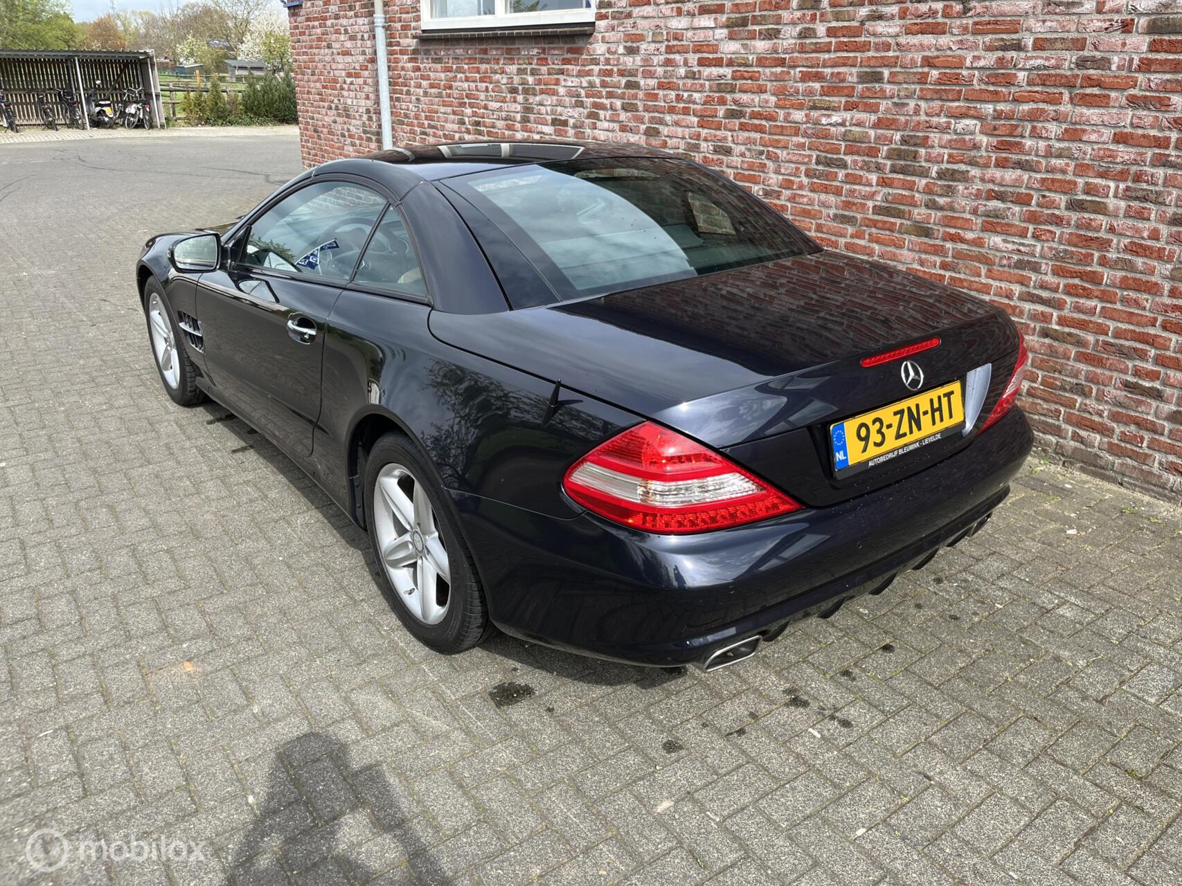 Foto van Mercedes-Benz SL 280