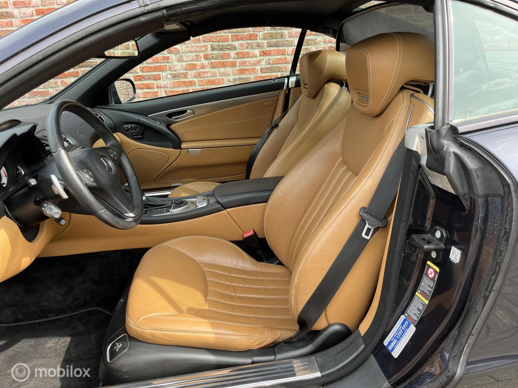 Foto van Mercedes-Benz SL 280