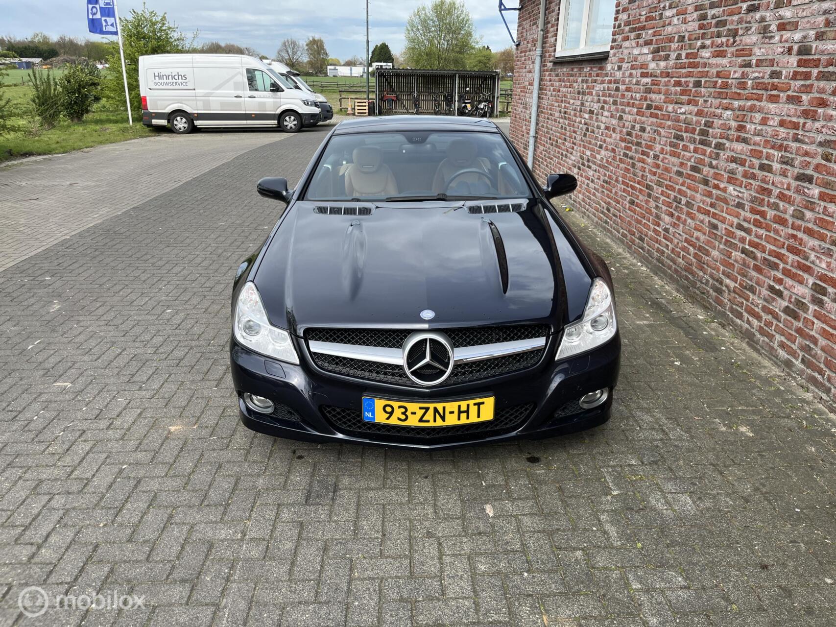 Foto van Mercedes-Benz SL 280