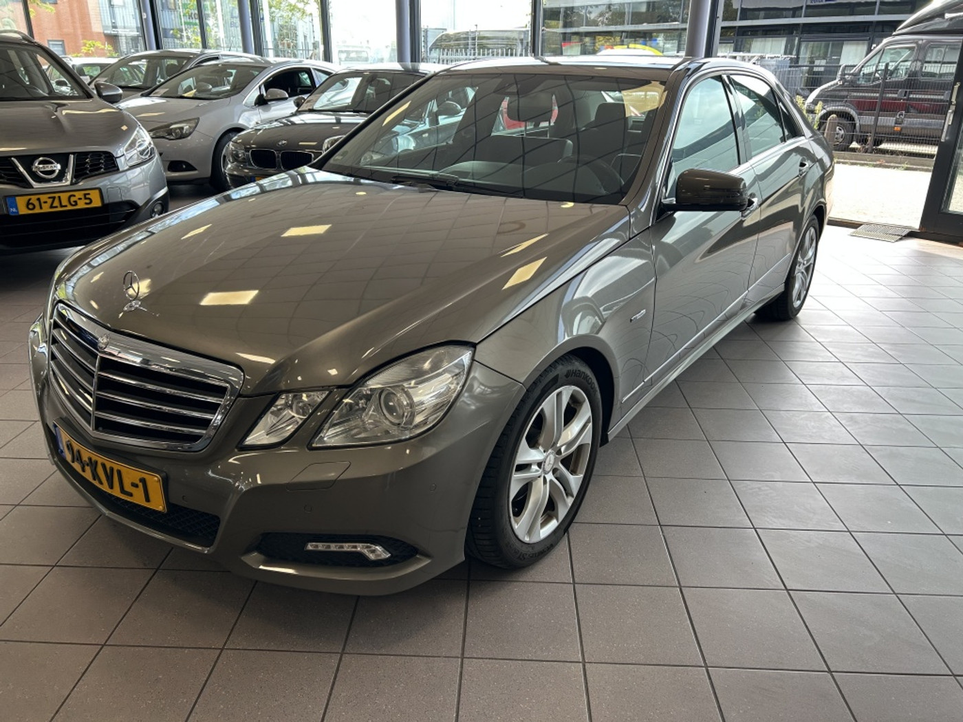 Mercedes-Benz E 220 CDI 220 CDI AUTOMAAT  NW STAAT BJ 2009 !!! 2009 - voorkant