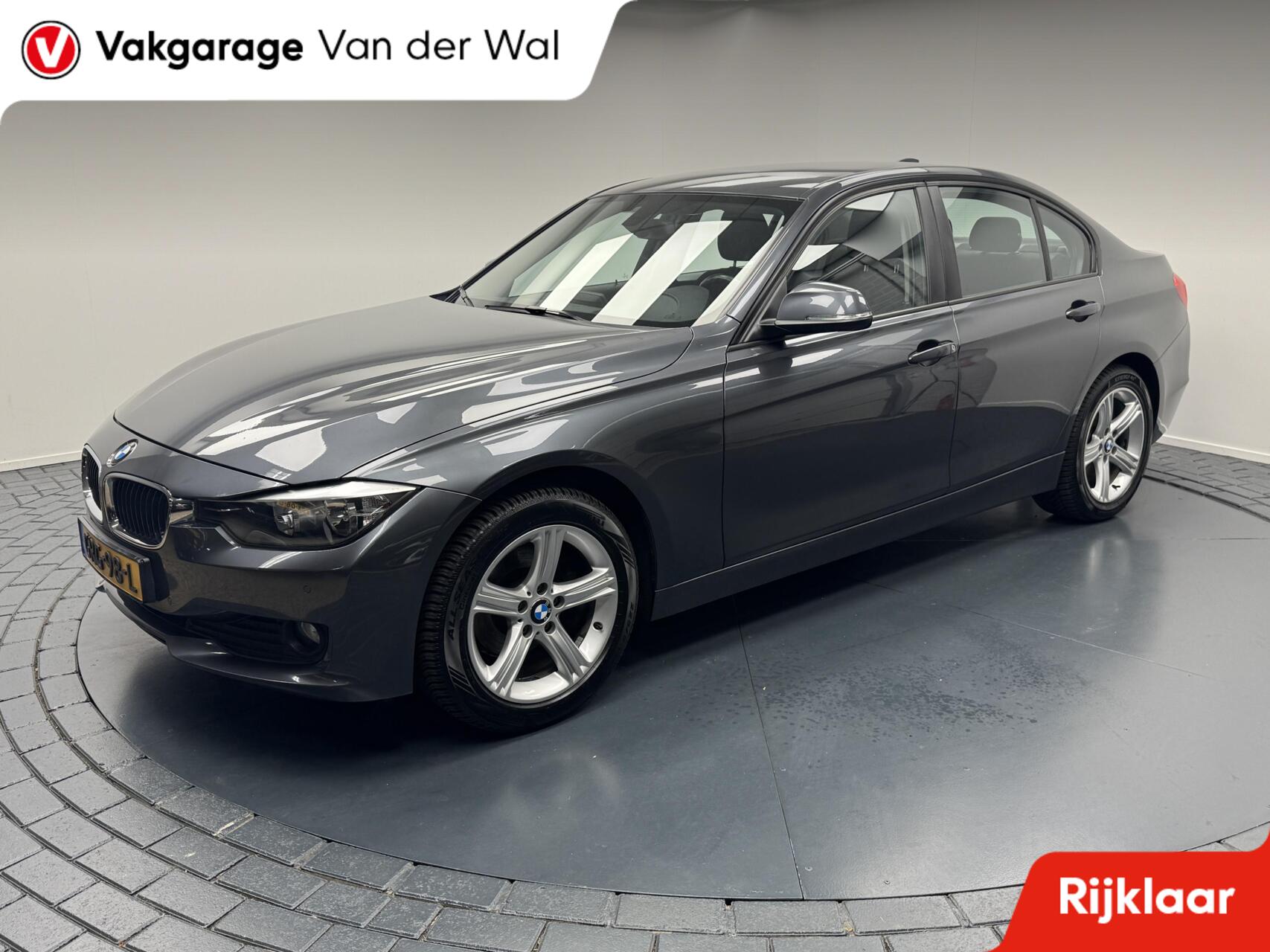 BMW 316i 316i Trekhaak-Clima-Cr.contr-Stoelverwarming-Parkeersensoren-Lm17''velgen 2013 - voorkant