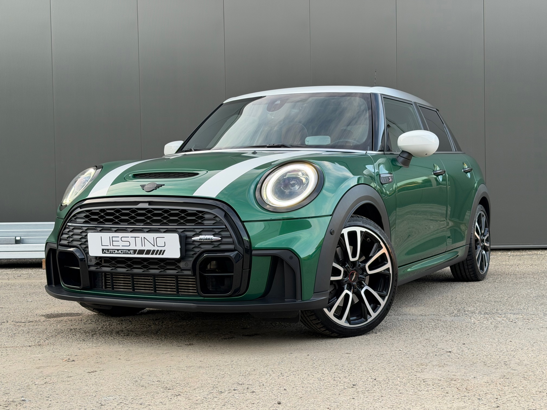Mini Cooper S 2.0 Cooper S - JCW Pakket Pano Leer Camera H/K 2023 - voorkant