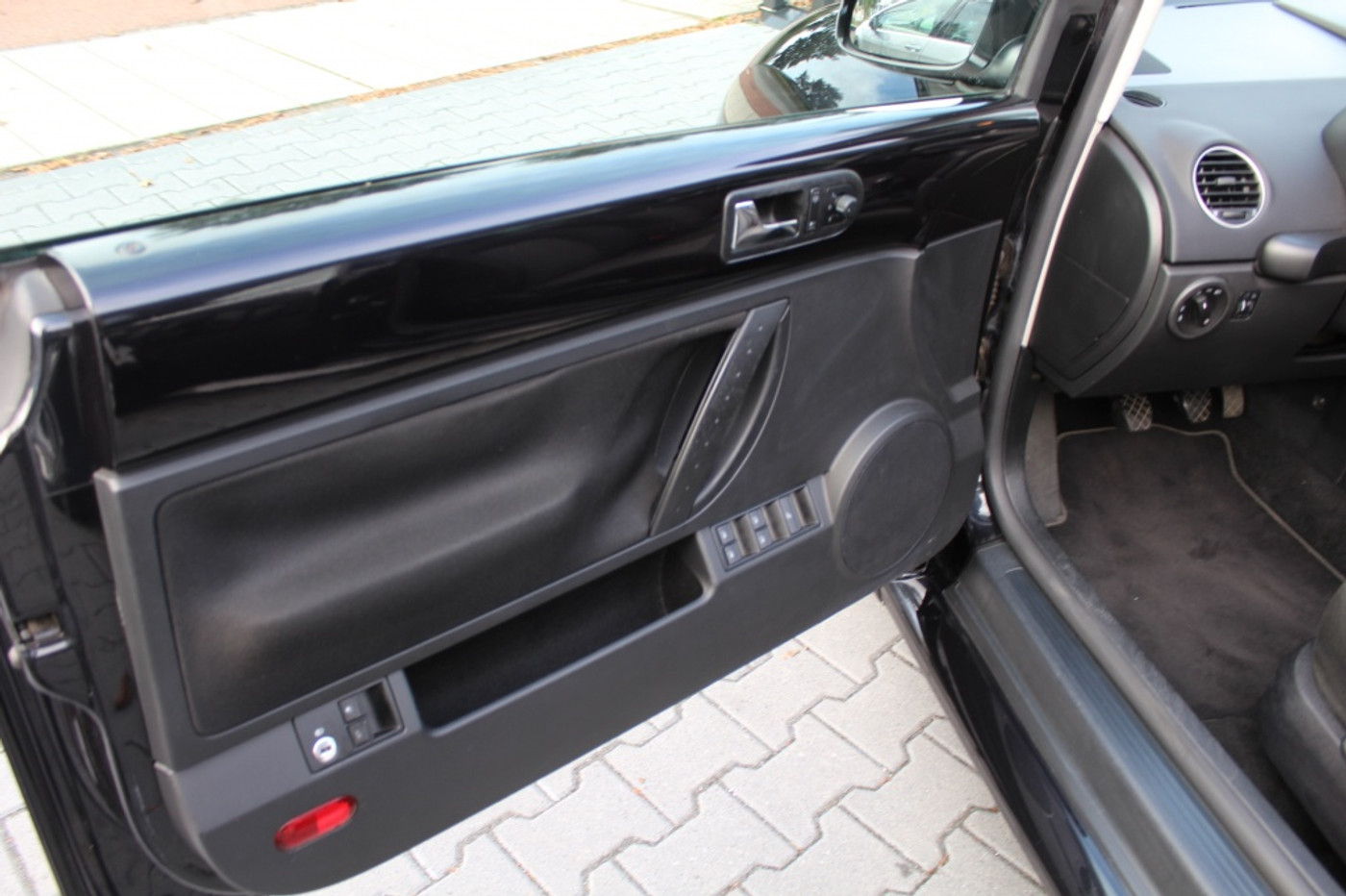 Foto van Volkswagen New Beetle Cabriolet