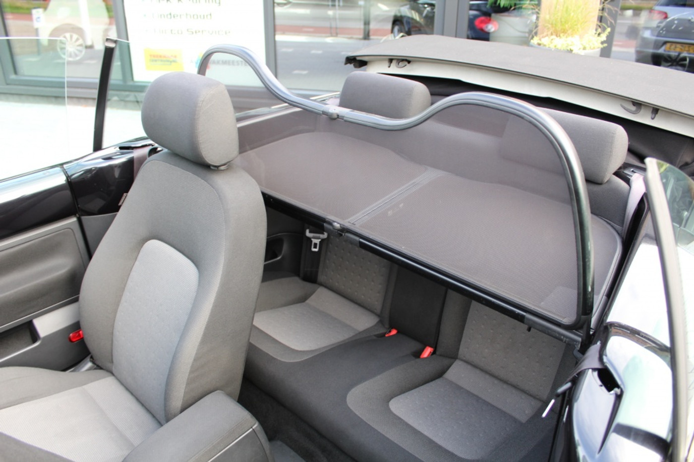 Foto van Volkswagen New Beetle Cabriolet