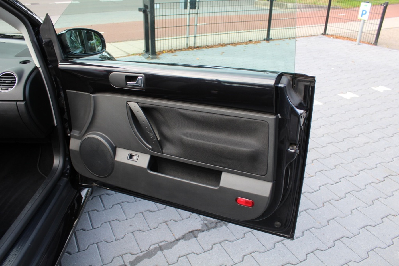 Foto van Volkswagen New Beetle Cabriolet