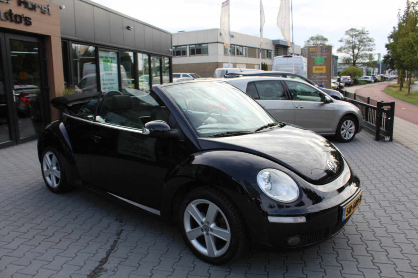 Foto van Volkswagen New Beetle Cabriolet