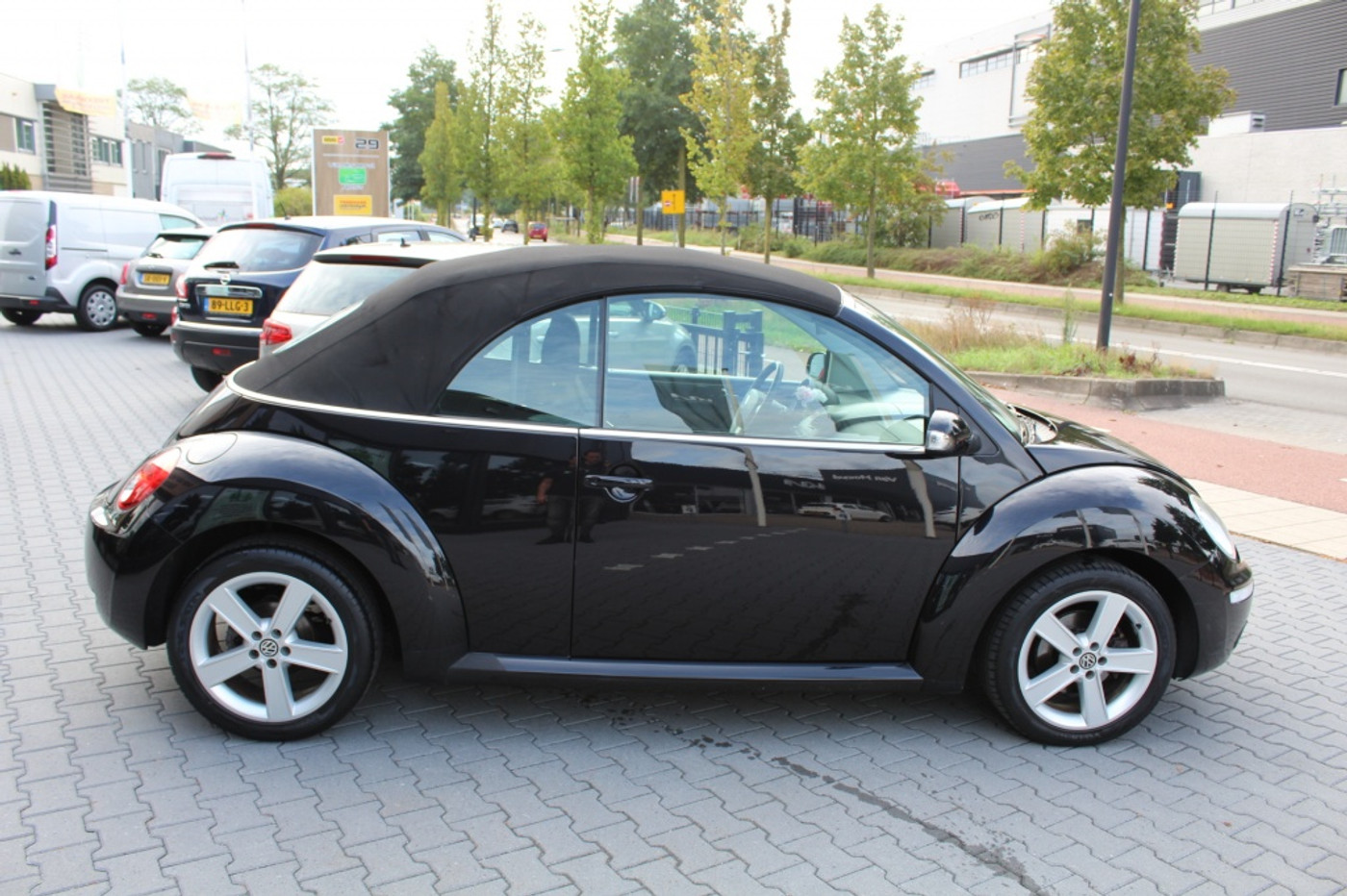 Foto van Volkswagen New Beetle Cabriolet