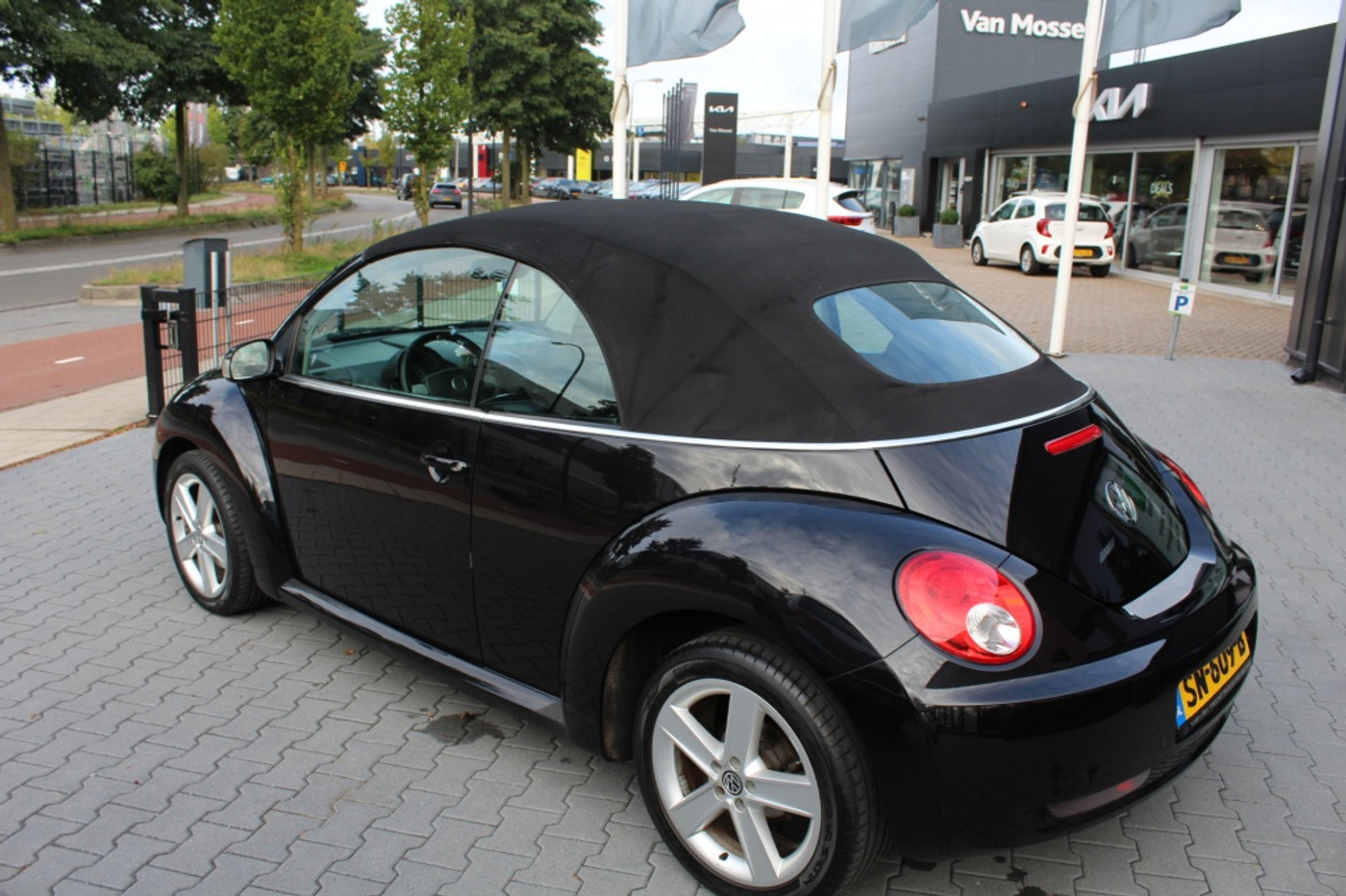 Foto van Volkswagen New Beetle Cabriolet