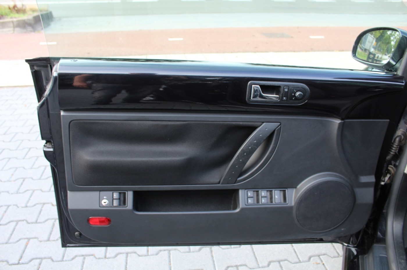 Foto van Volkswagen New Beetle Cabriolet