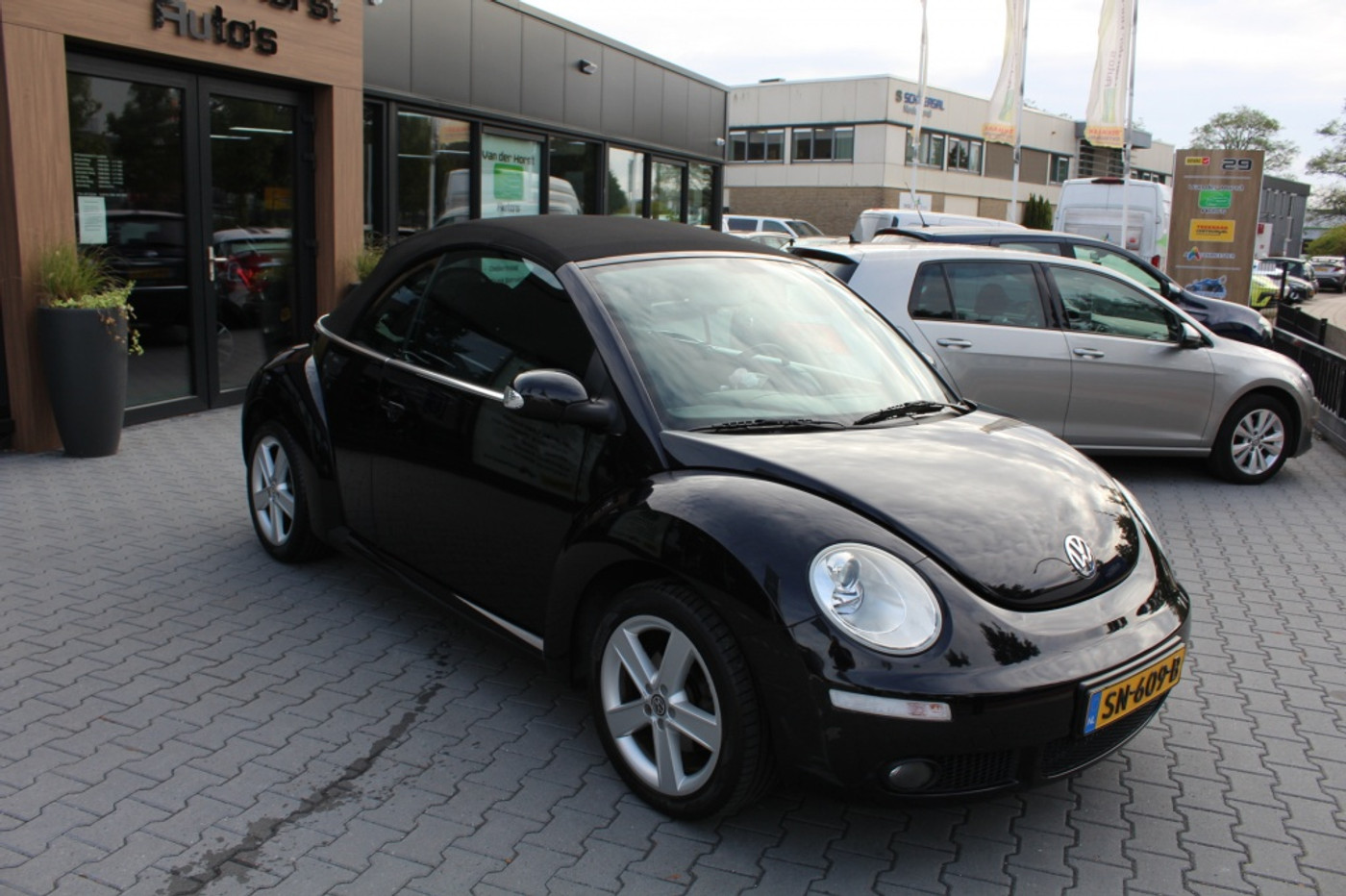 Foto van Volkswagen New Beetle Cabriolet