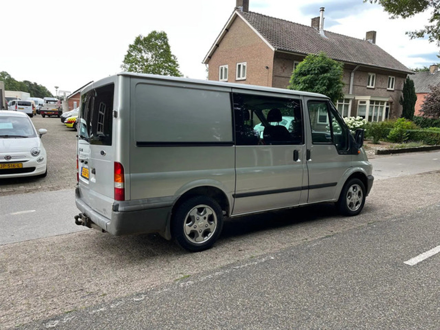 Foto van Ford Transit 260s FD DC 125 LR 4,23